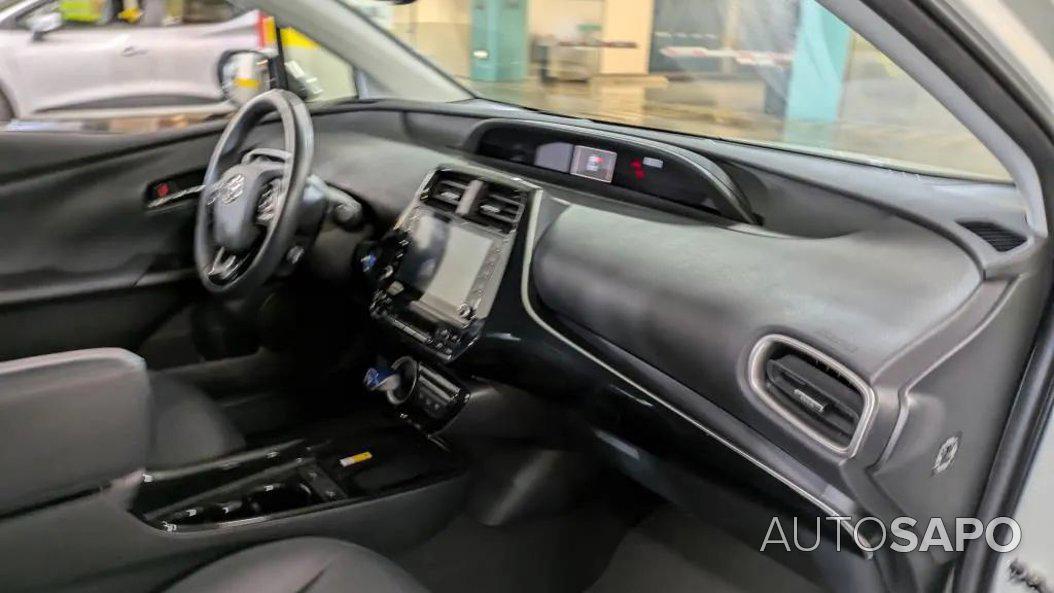 Toyota Prius 1.8 Plug-In Luxury de 2019