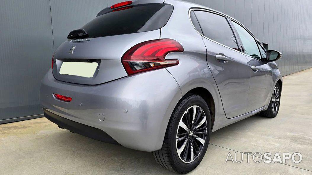 Peugeot 208 1.2 PureTech Allure de 2019