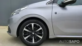 Peugeot 208 1.2 PureTech Allure de 2019