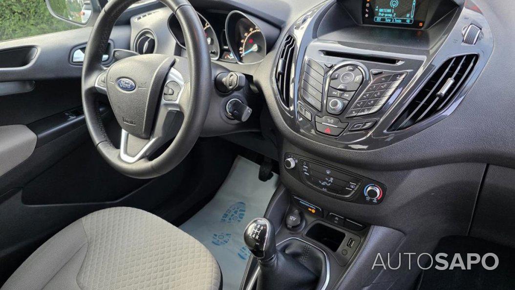 Ford Tourneo Courier 1.0 EcoBoost Titanium de 2017