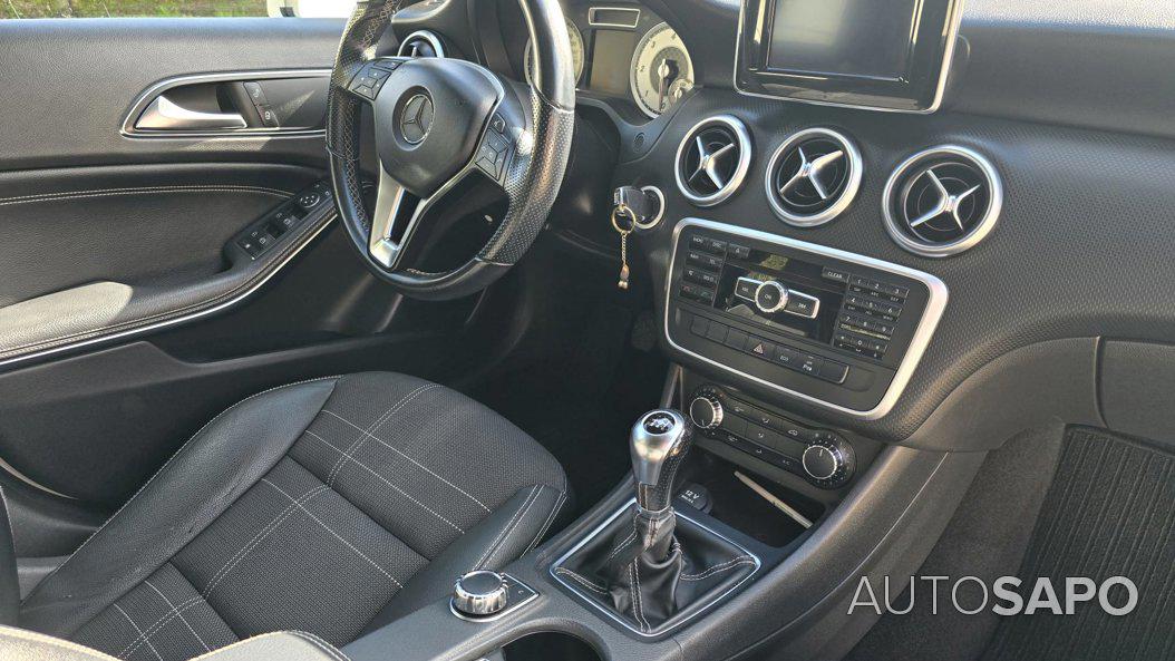 Mercedes-Benz Classe A 180 CDi B.E. Urban de 2013