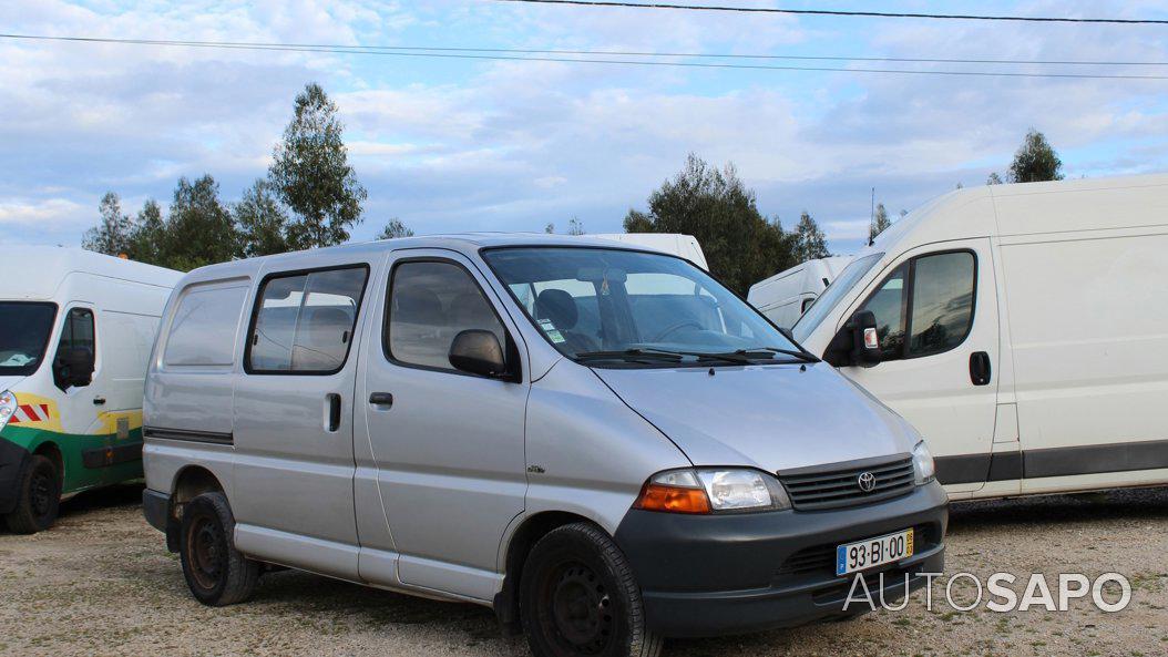 Toyota Hiace 2.5 D-4D 2.6T 2P de 2006