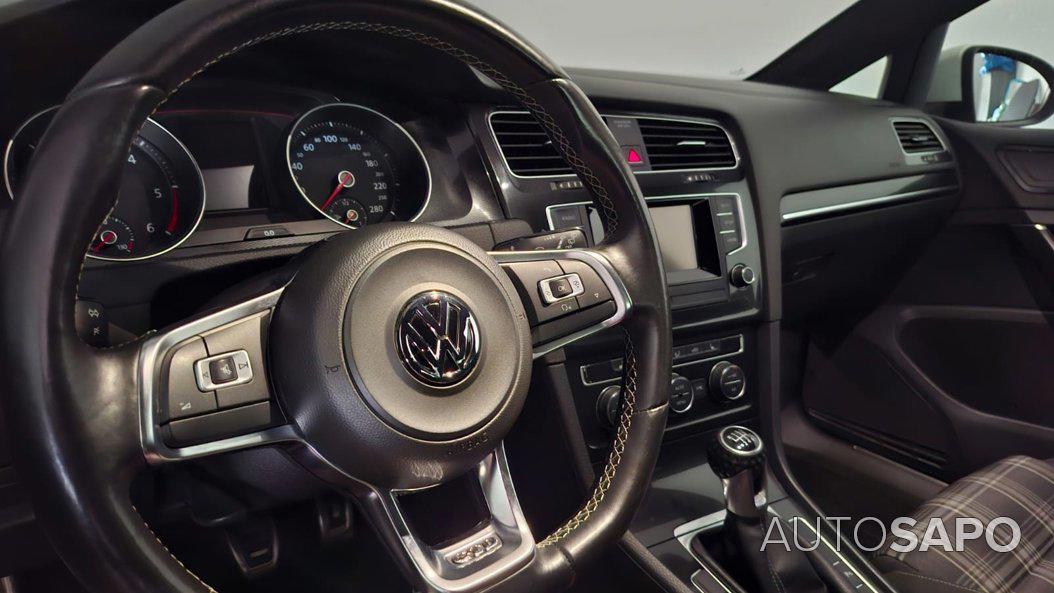 Volkswagen Golf 2.0 TDi GTD de 2015