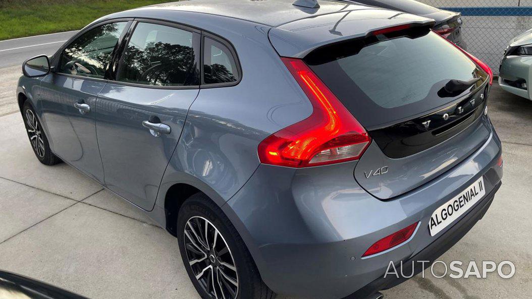 Volvo V40 2.0 D2 Momentum Eco de 2020