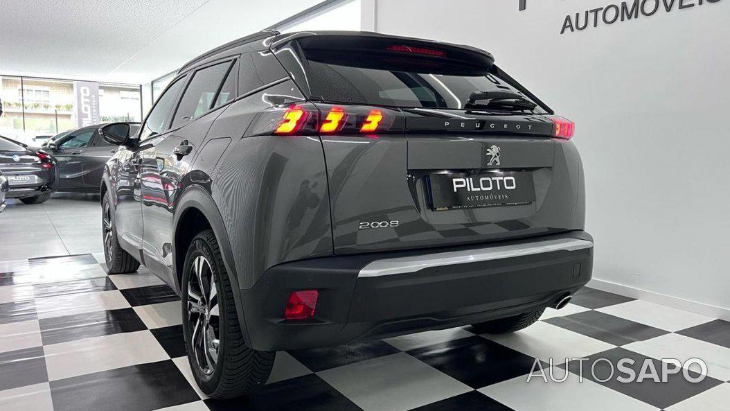 Peugeot 2008 1.2 PureTech Active de 2021