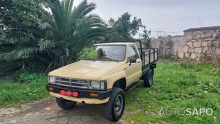 Toyota Hilux 2.4 D LN65L de 1986