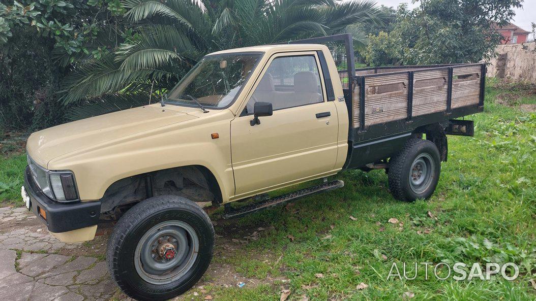 Toyota Hilux 2.4 D LN65L de 1986