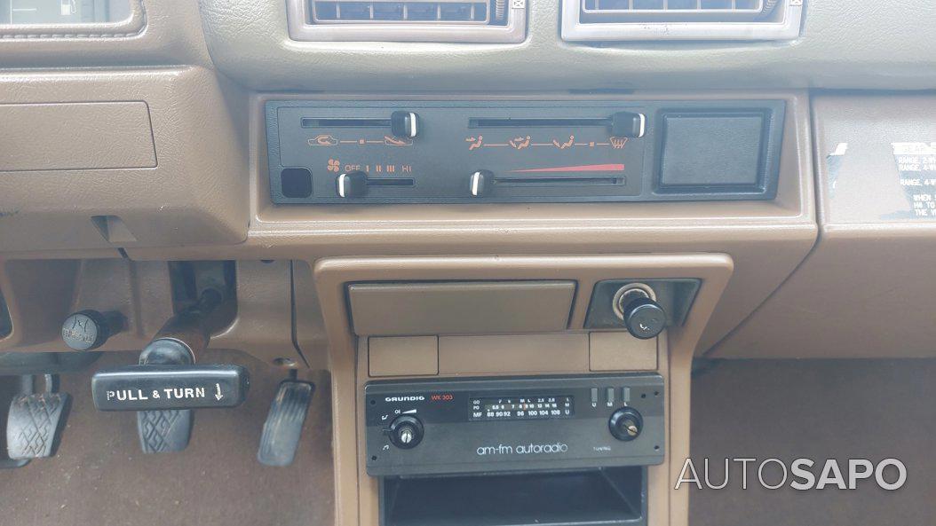 Toyota Hilux 2.4 D LN65L de 1986