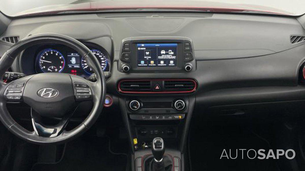 Hyundai Kauai 1.0 T-GDi Premium Pele/Tecido Vermelho de 2018