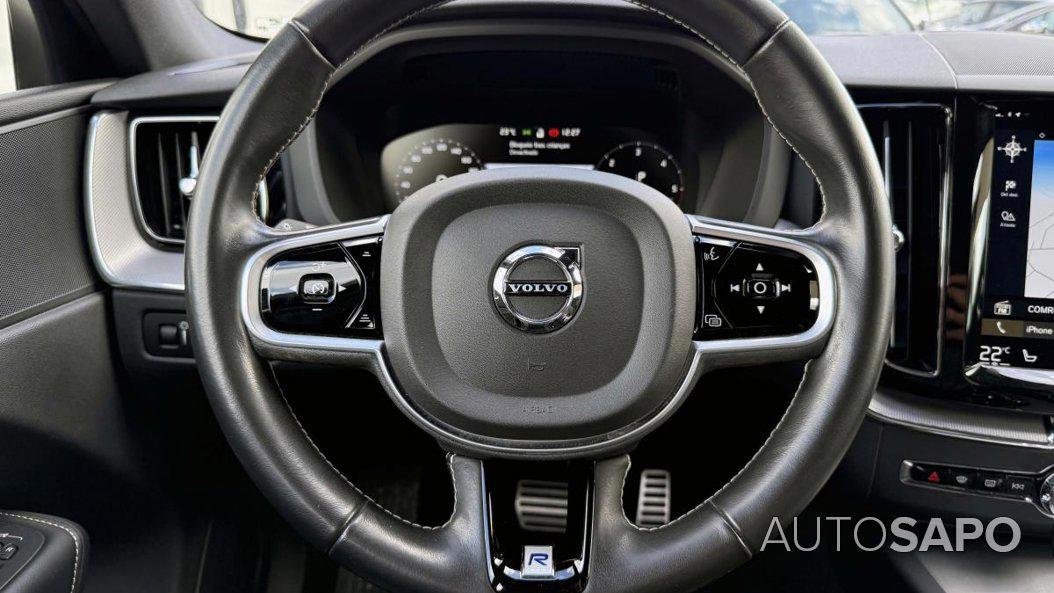 Volvo XC60 2.0 D4 R-Design Geartronic de 2020