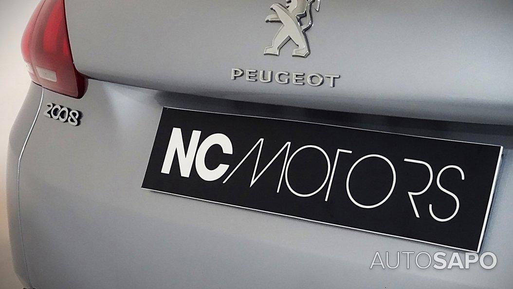 Peugeot 2008 1.2 PureTech Signature de 2018