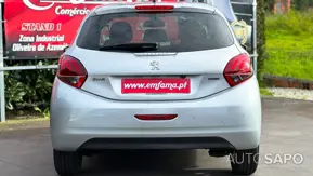 Peugeot 208 de 2015