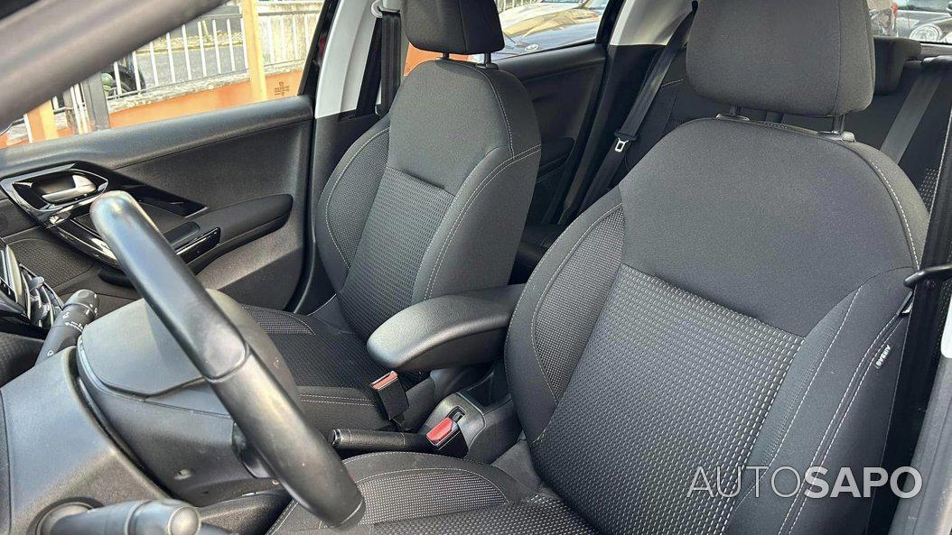 Peugeot 208 1.2 PureTech Allure Pack EAT8 de 2019