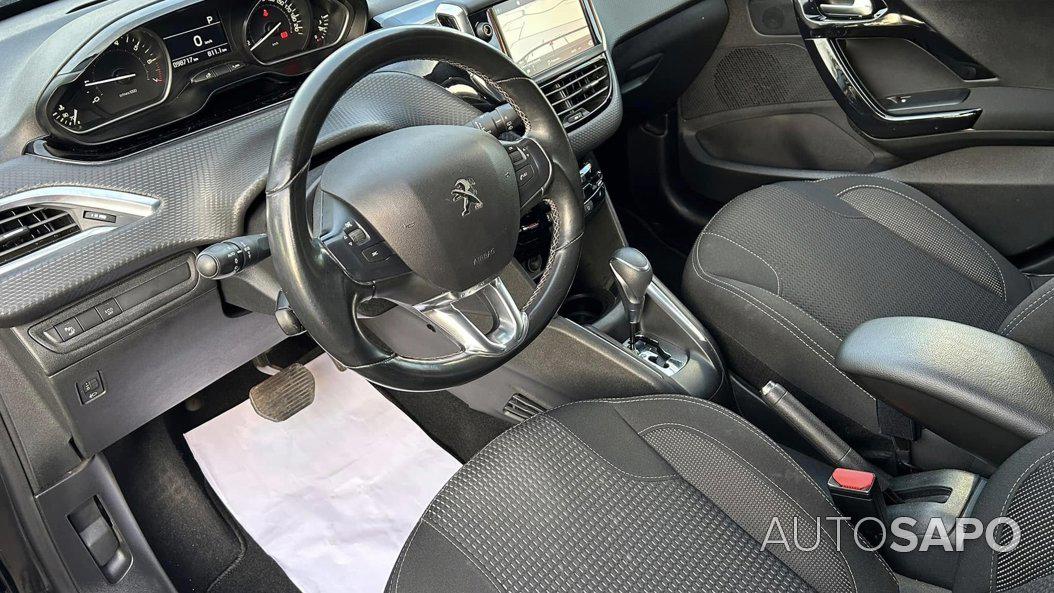 Peugeot 208 1.2 PureTech Allure Pack EAT8 de 2019