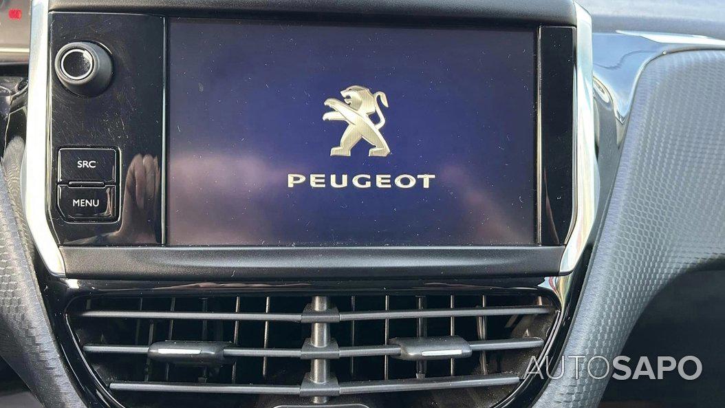 Peugeot 208 1.2 PureTech Allure Pack EAT8 de 2019