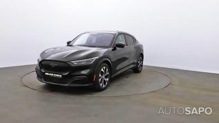 Ford Mustang Mach-E AWD de 2021