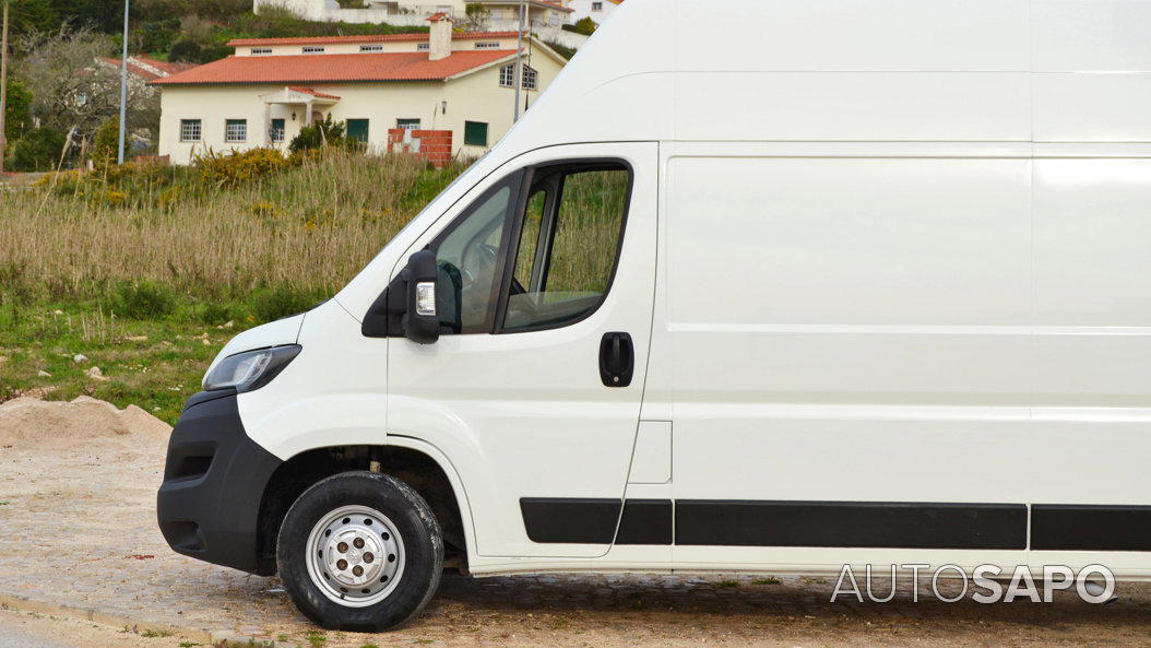 Peugeot Boxer 2.2 BlueHDi 335 L3H3 Pro de 2020