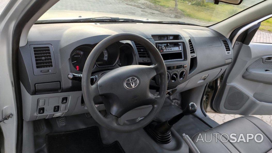 Toyota Hilux 2.5 D-4D 2WD CS CM de 2006