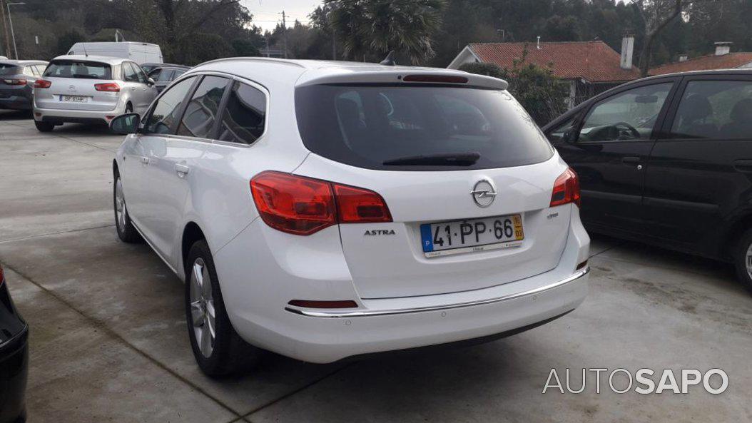 Opel Astra 1.6 CDTi Cosmo S/S de 2015