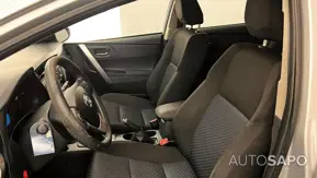 Toyota Auris TS 1.4 D-4D Active de 2015