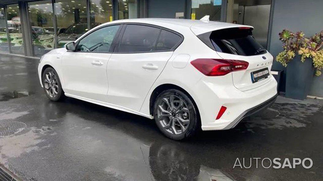 Ford Focus 1.0 EcoBoost MHEV ST-Line de 2024