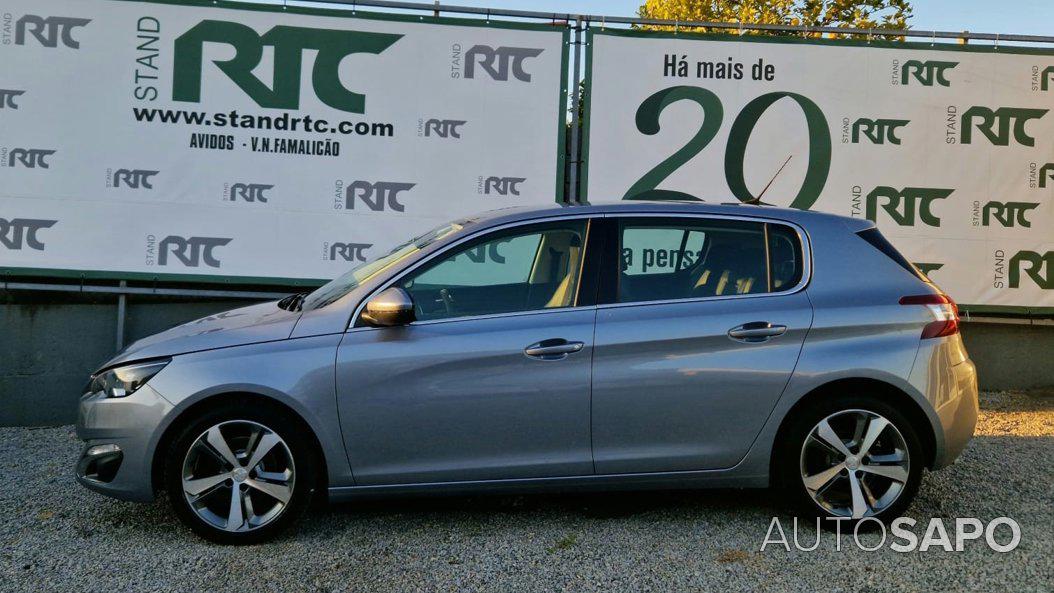 Peugeot 308 1.2 PureTech Allure J17 de 2016