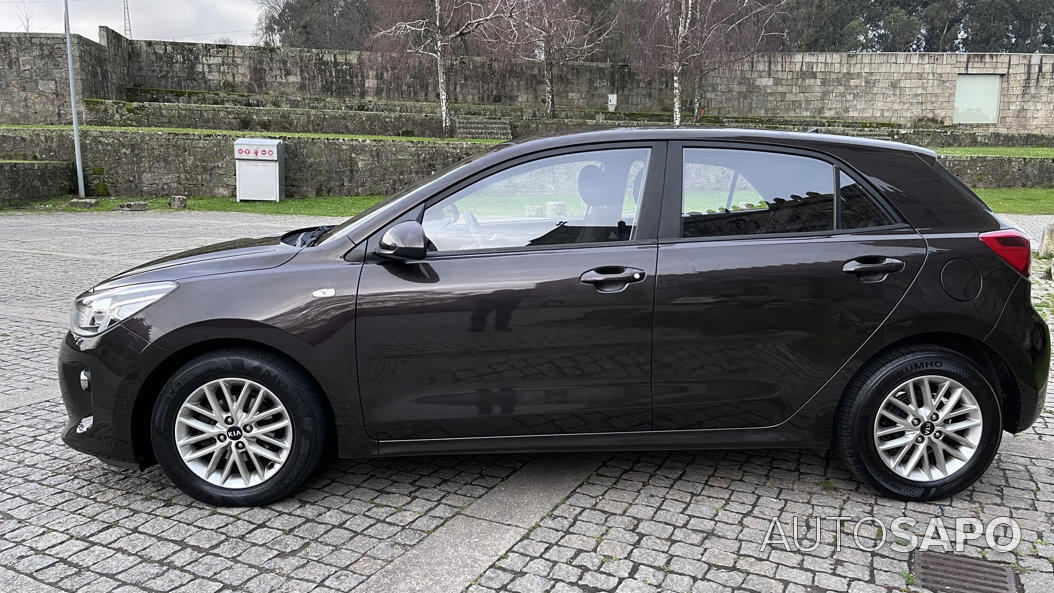 Kia Rio 1.2 CVVT SX de 2017