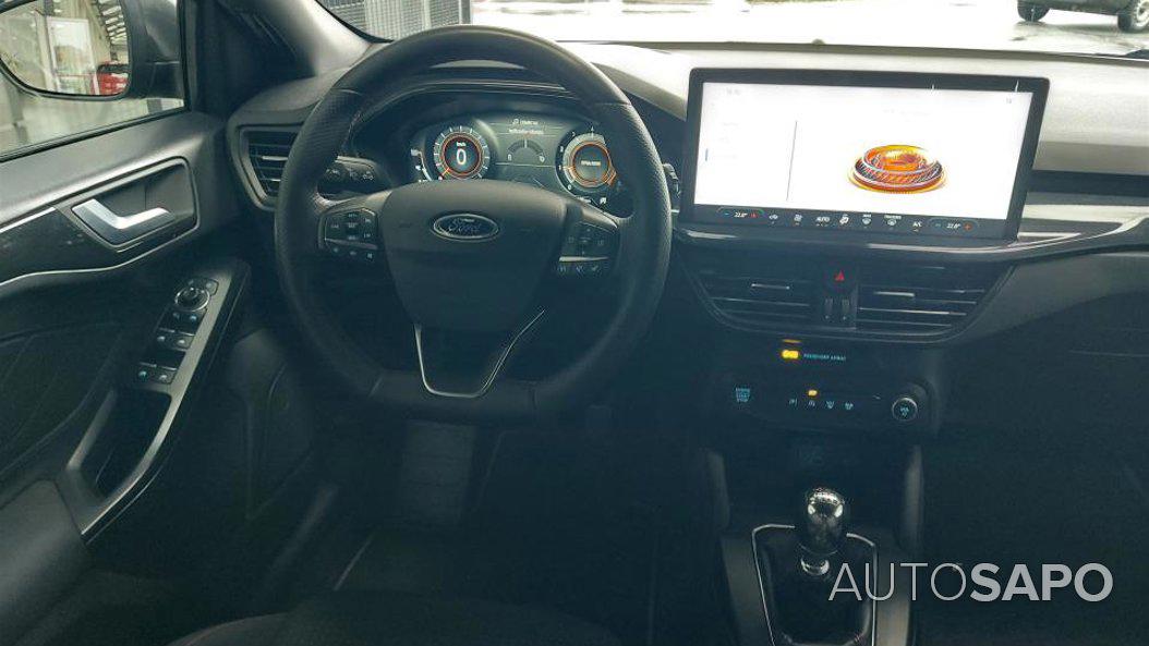 Ford Focus 1.0 EcoBoost MHEV ST-Line X de 2023