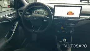 Ford Focus 1.0 EcoBoost MHEV ST-Line X de 2023