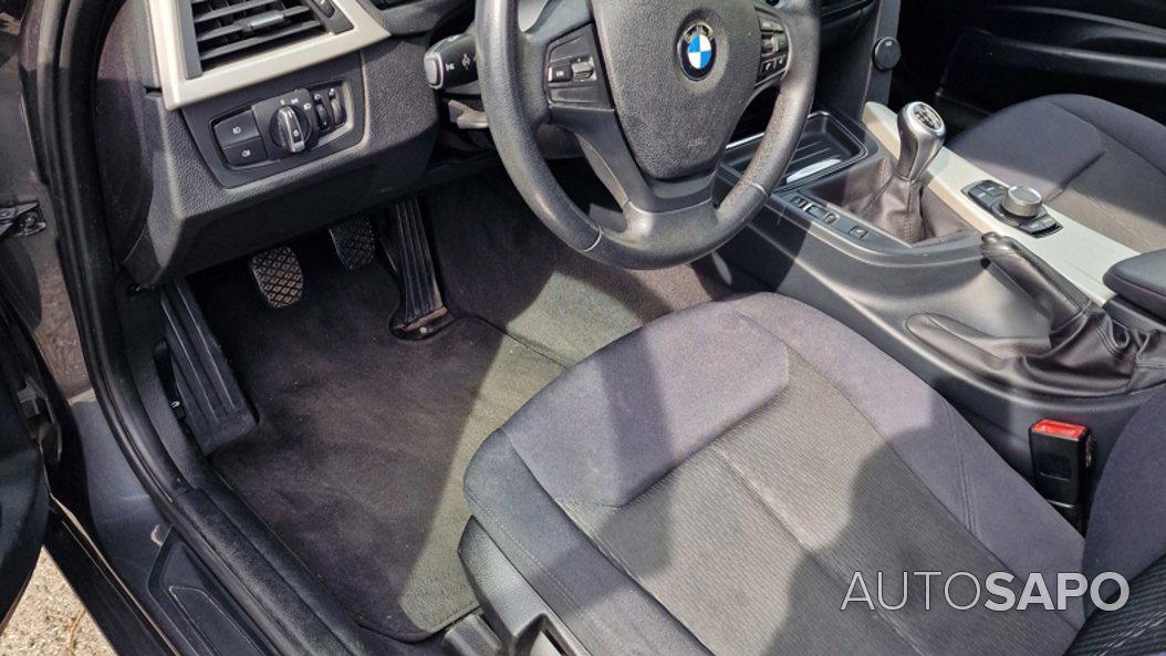 BMW Série 3 318 d de 2013