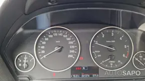 BMW Série 3 318 d de 2013