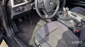 BMW Série 3 318 d de 2013