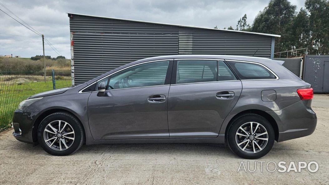 Toyota Avensis de 2012