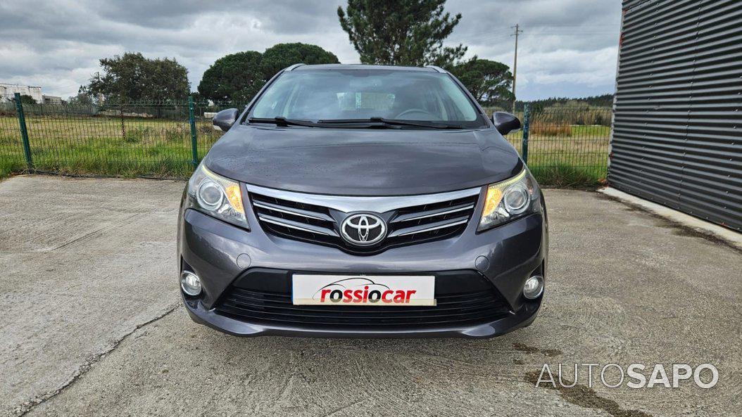 Toyota Avensis de 2012