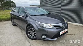 Toyota Avensis de 2012