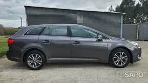 Toyota Avensis de 2012