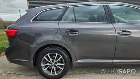 Toyota Avensis de 2012