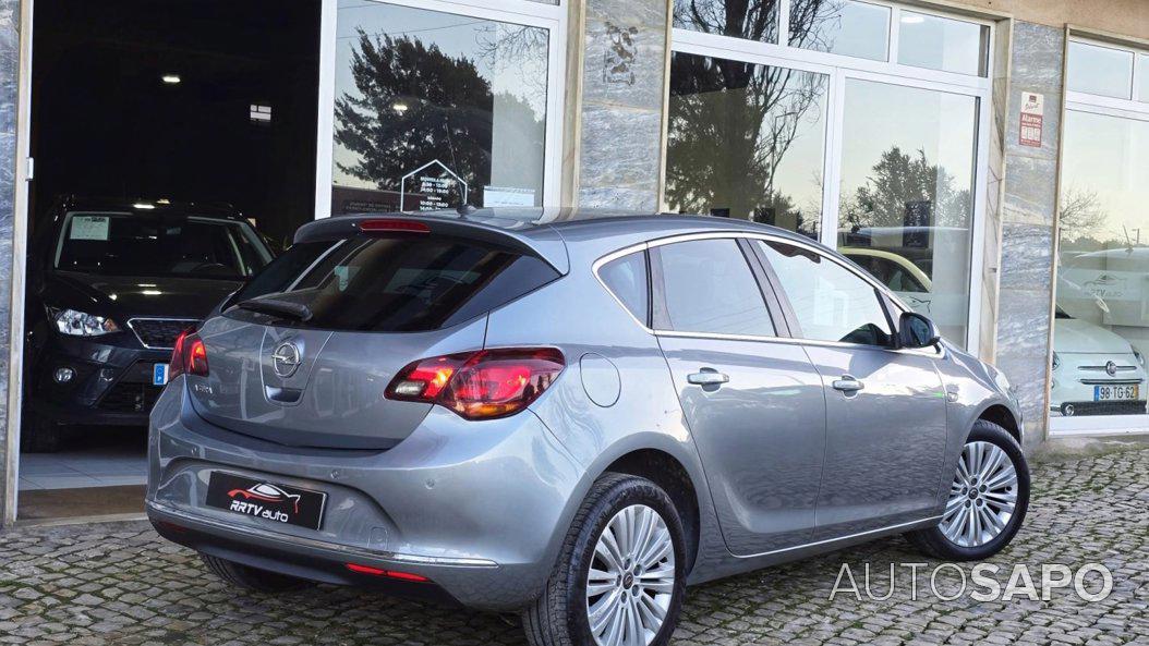 Opel Astra 1.4 Cosmo S/S de 2013