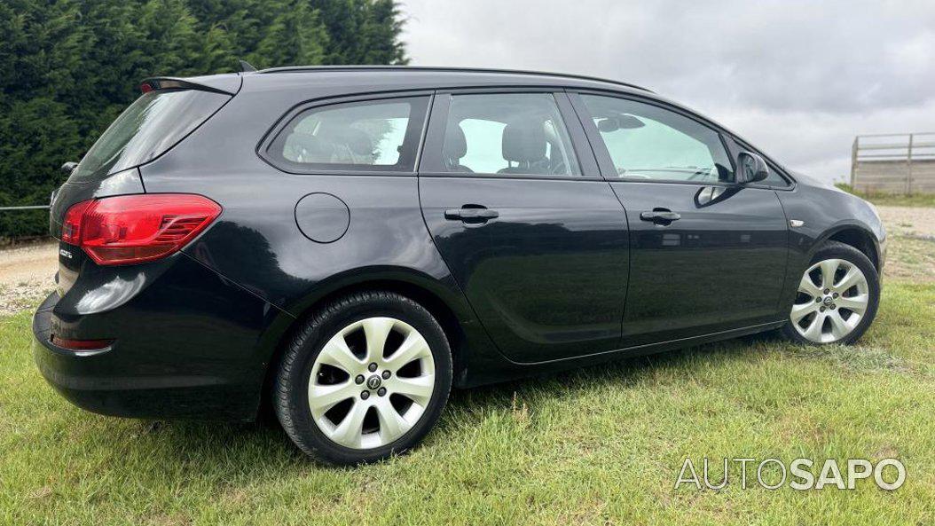 Opel Astra de 2011