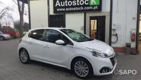 Peugeot 208 1.2 PureTech Life Signature de 2018