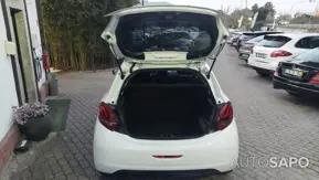 Peugeot 208 1.2 PureTech Life Signature de 2018