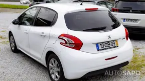 Peugeot 208 de 2015