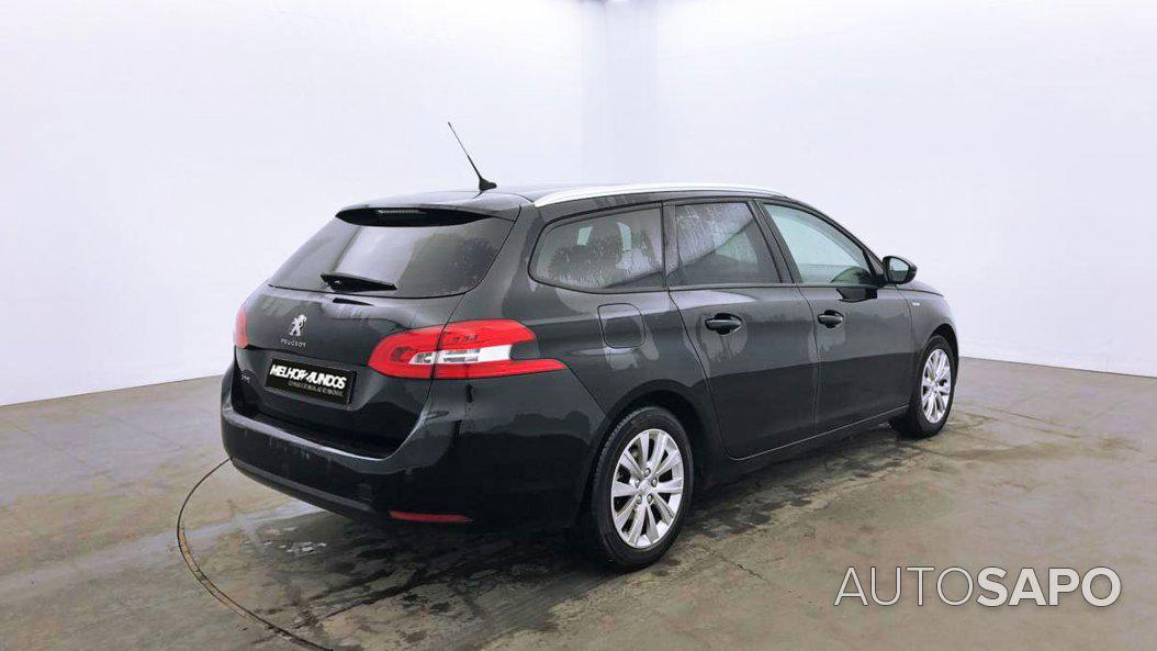 Peugeot 308 1.2 PureTech Style de 2019