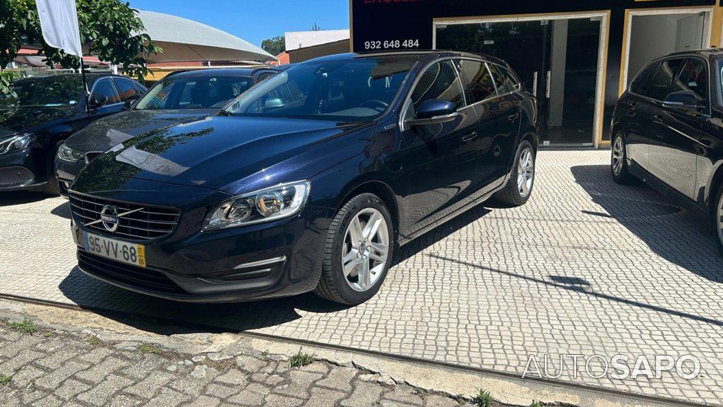 Volvo V60 2.4 D6 Momentum AWD Phev de 2017