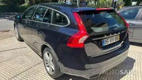 Volvo V60 2.4 D6 Momentum AWD Phev de 2017