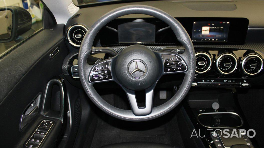 Mercedes-Benz Classe CLA 180 d Progressive Aut. de 2020