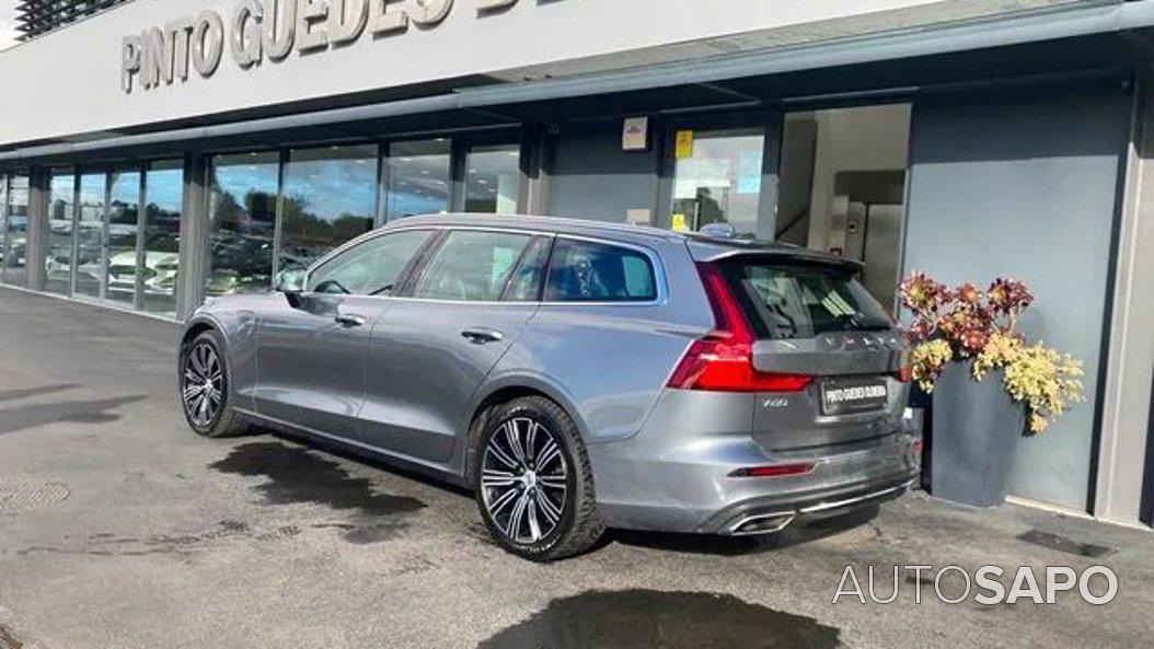 Volvo V60 2.0 T8 AWD TE R-Design de 2020