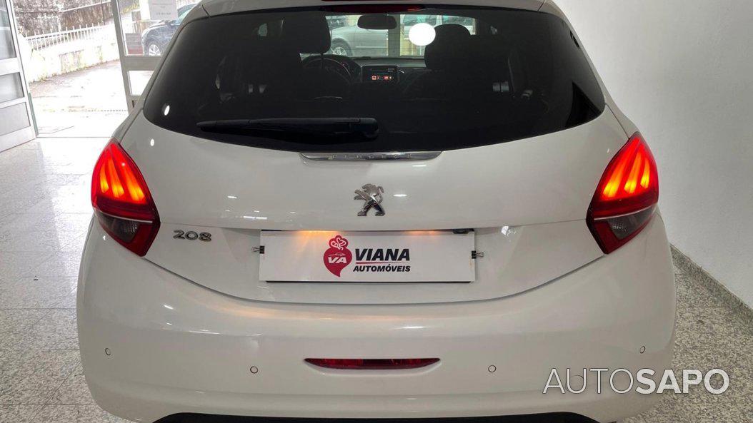 Peugeot 208 1.2 PureTech Life Signature de 2018