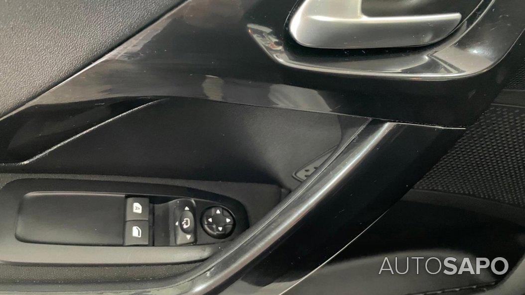 Peugeot 208 1.2 PureTech Life Signature de 2018