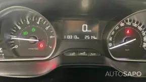 Peugeot 208 1.2 PureTech Life Signature de 2018